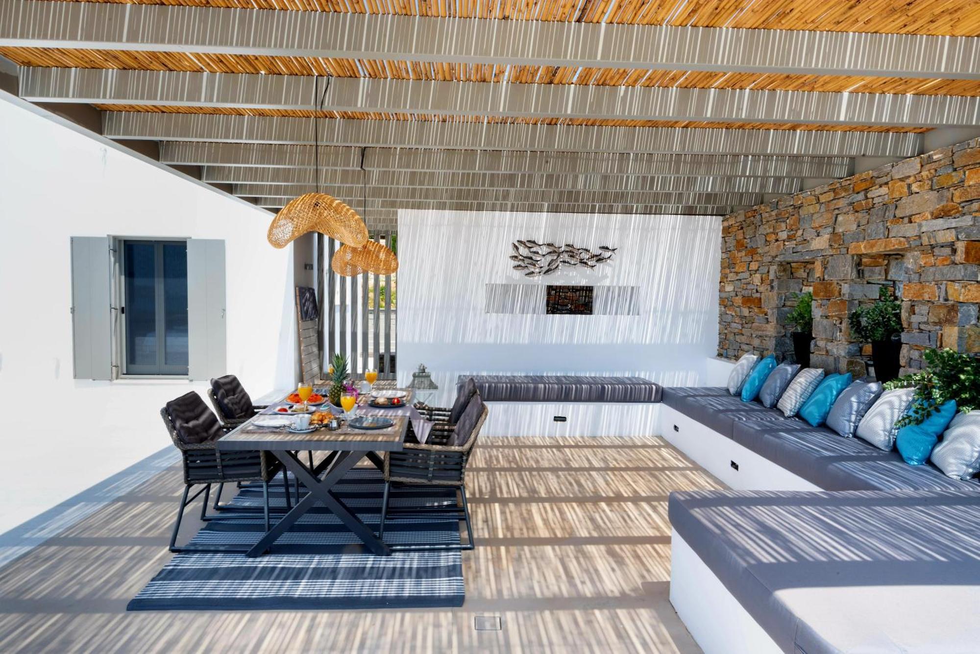 Golden Bay Luxury And * Chrisi Akti (Paros)