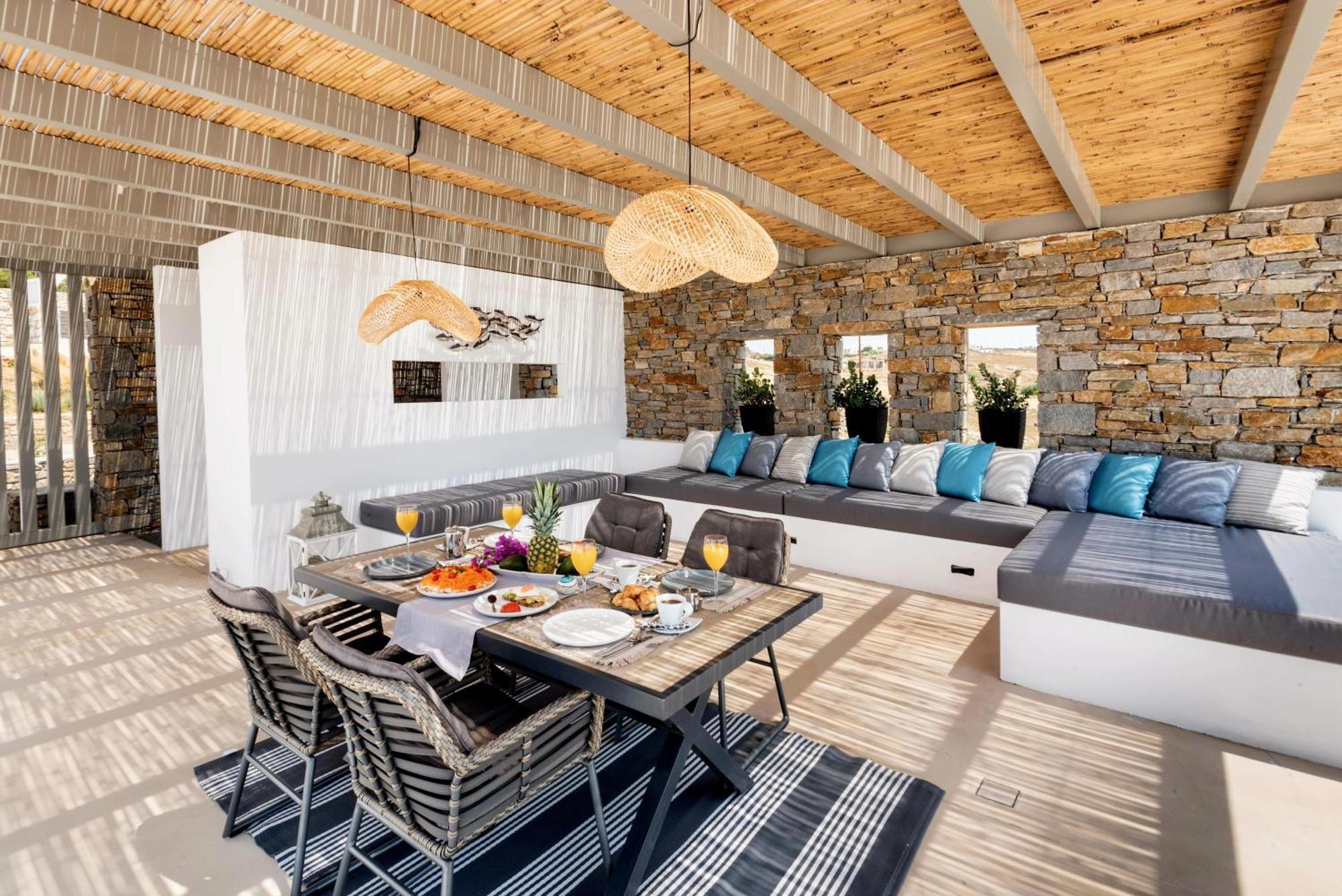 Golden Bay Luxury And * Chrisi Akti (Paros)