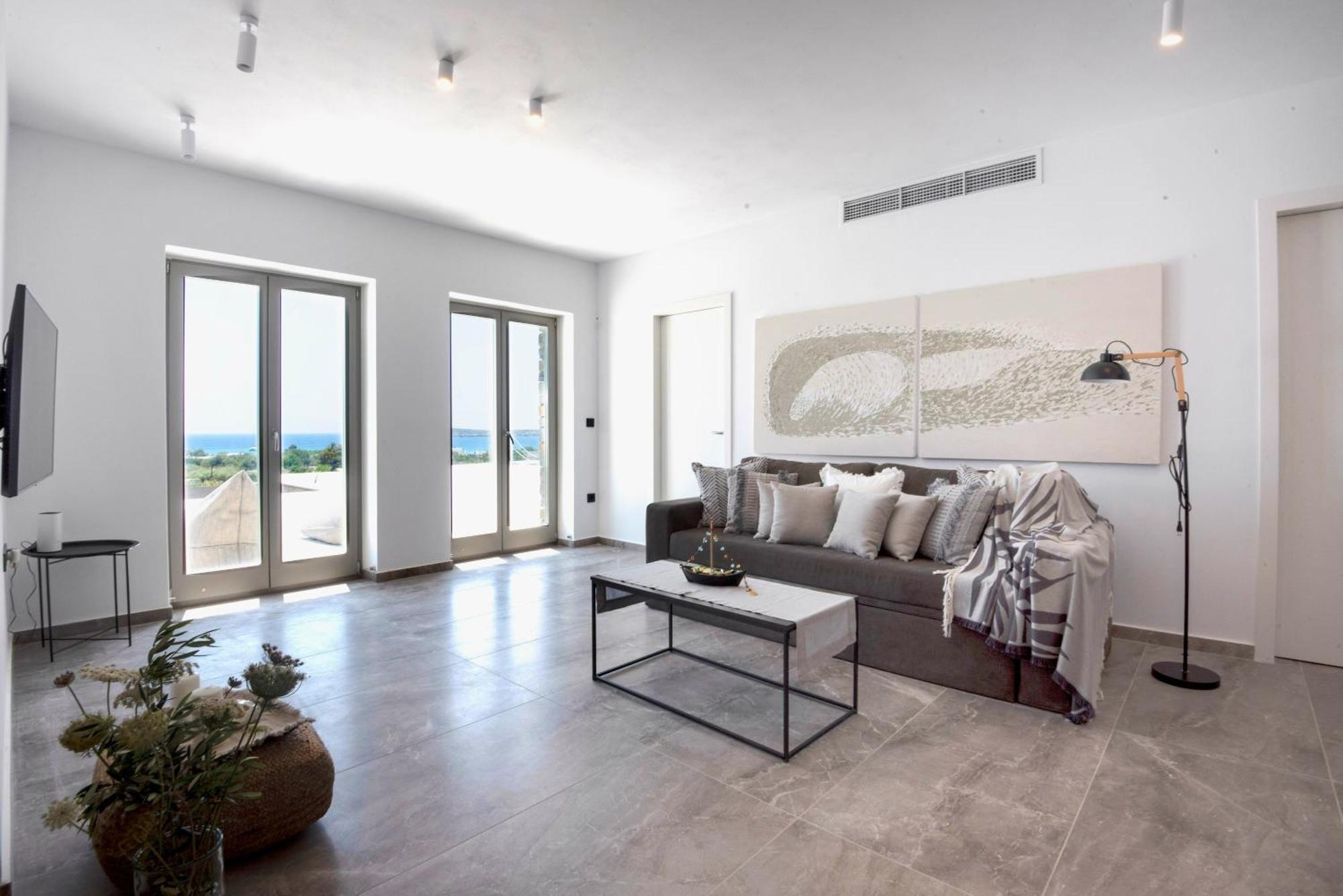 Golden Bay Luxury And Chrisi Akti (Paros)